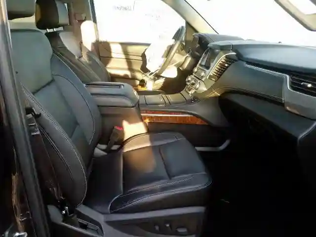 1GNSCJKC5HR282471 2017 CHEVROLET SUBURBAN C1500 PREMIER-4