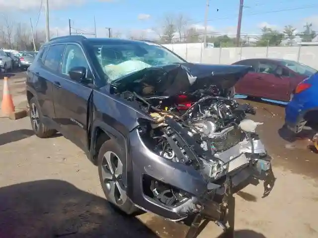 3C4NJDBB8KT711802 2019 JEEP COMPASS LATITUDE-0