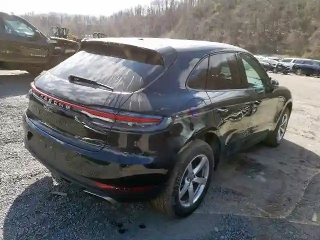 WP1AA2A55LLB02757 2020 PORSCHE MACAN-3