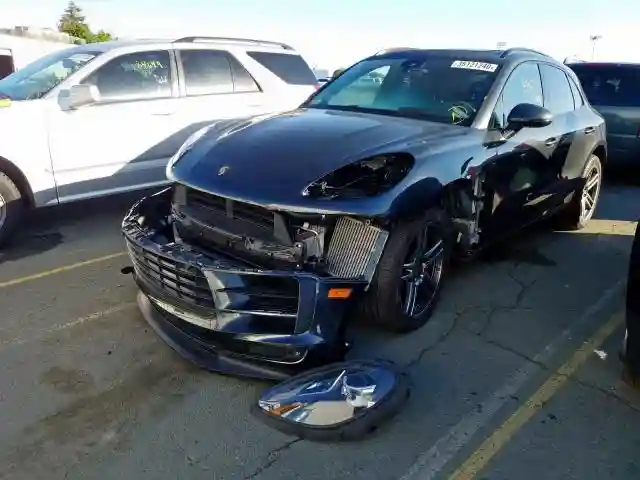 WP1AB2A58KLB30094 2019 PORSCHE MACAN S-1