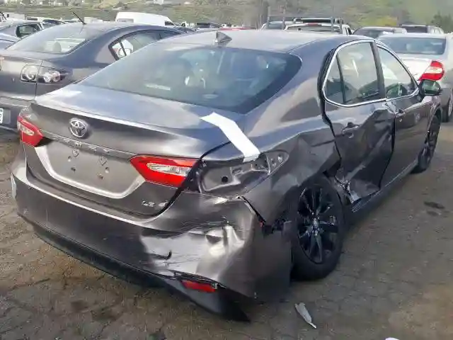 4T1B11HK7KU698437 2019 TOYOTA CAMRY L-3