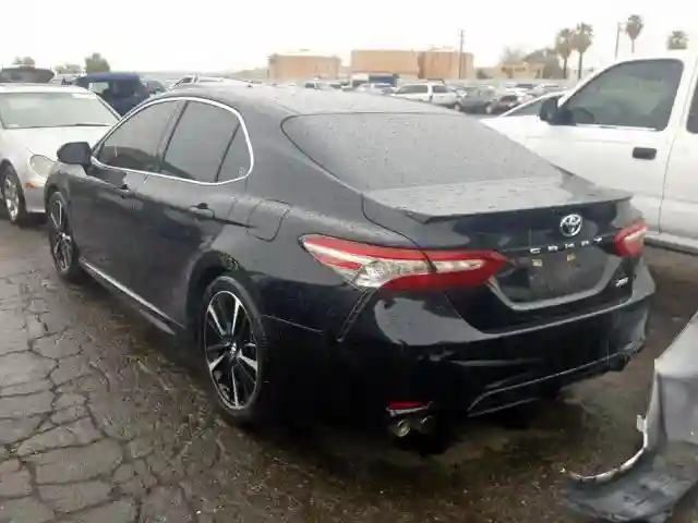 4T1B61HK7JU527445 2018 TOYOTA CAMRY XSE-2