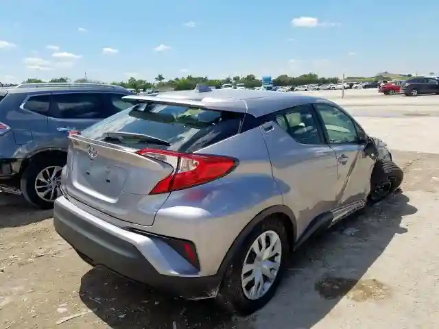 JTNKHMBX0L1074838 2020 TOYOTA C-HR XLE-3