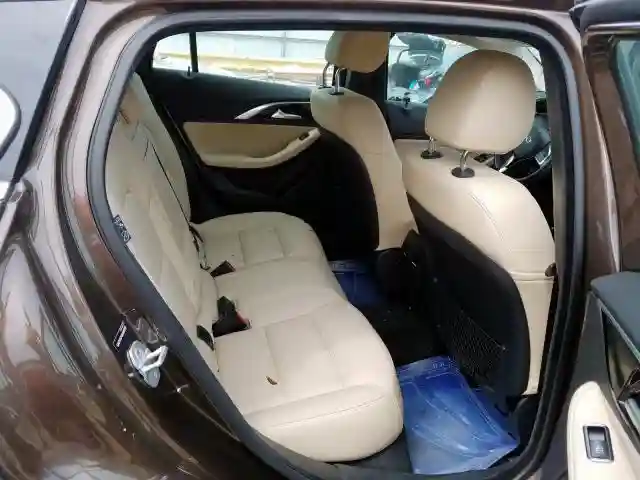 SJKCH5CP4HA020752 2017 INFINITI QX30 BASE-5