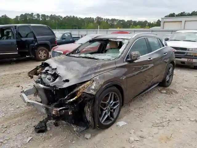 SJKCH5CP4HA020752 2017 INFINITI QX30 BASE-1