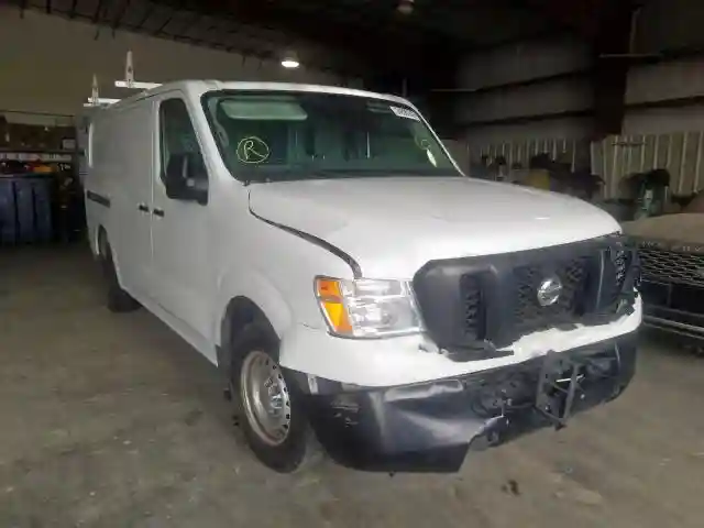 1N6BF0KM1JN809368 2018 NISSAN NV 1500 S-0