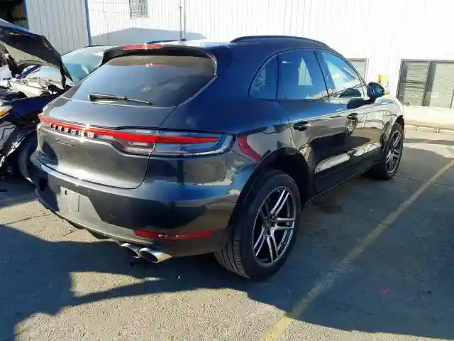 WP1AB2A58KLB30094 2019 PORSCHE MACAN S-3