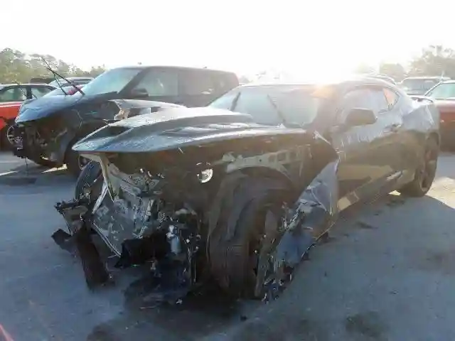 1G1FE1R77J0116579 2018 CHEVROLET CAMARO SS-1