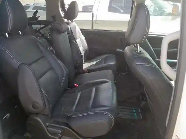 5TDXK3DC2GS724276 2016 TOYOTA SIENNA SE-5
