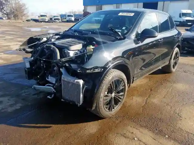 WP1AB2A2XGLA92204 2016 PORSCHE CAYENNE S-1