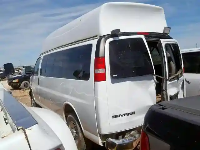 1GJZ7PFG2J1339041 2018 GMC SAVANA G3500 LT-2