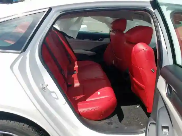 1HGCV1F16KA037489 2019 HONDA ACCORD LX-5