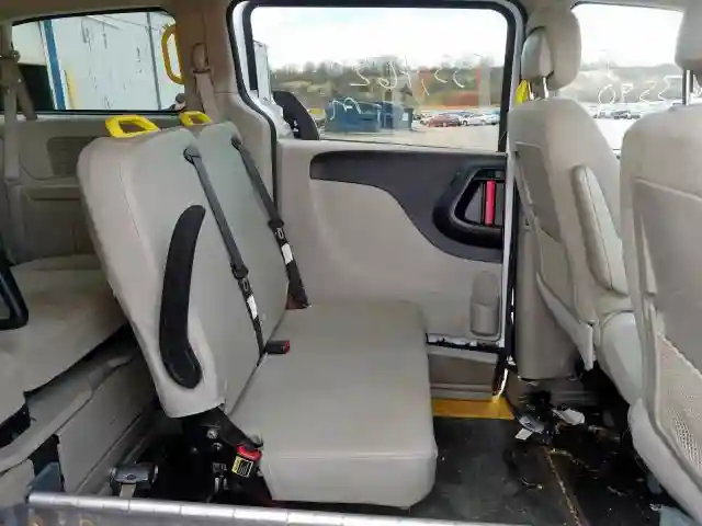 2C7WDGCG7GR366069 2016 DODGE GRAND CARAVAN SXT-5