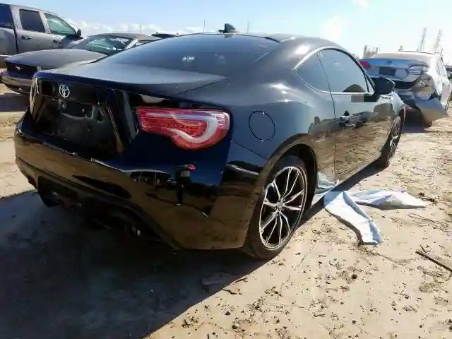 JF1ZNAA11H8703812 2017 TOYOTA 86 BASE-3