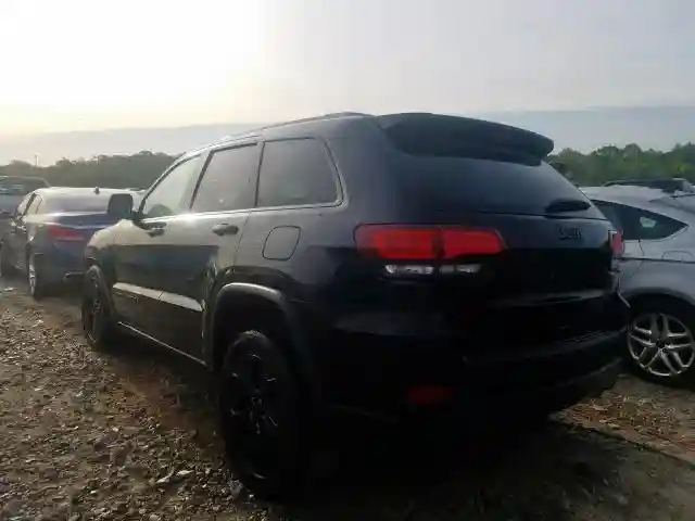 1C4RJEAG0KC805673 2019 JEEP GRAND CHEROKEE LAREDO-2