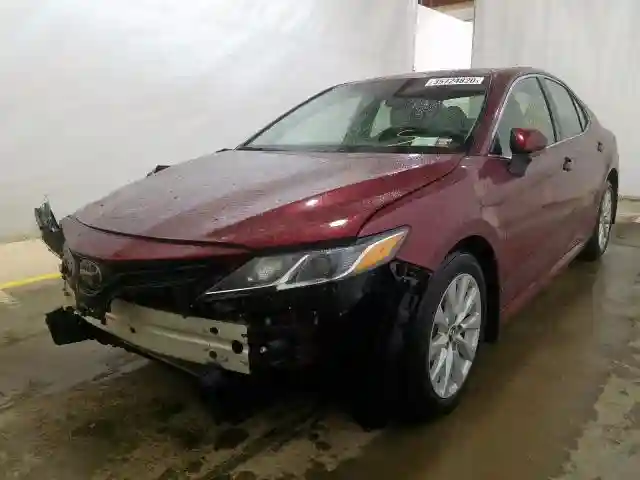 4T1B11HK5JU631690 2018 TOYOTA CAMRY L-1