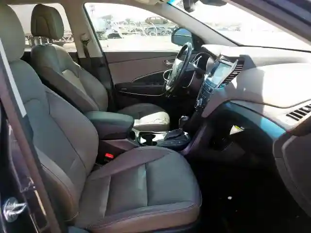KM8SR4HF3HU169721 2017 HYUNDAI SANTA FE SE ULTIMATE-4