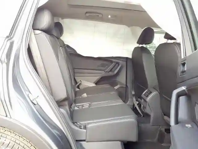 3VV3B7AX4KM104293 2019 VOLKSWAGEN TIGUAN SE-5