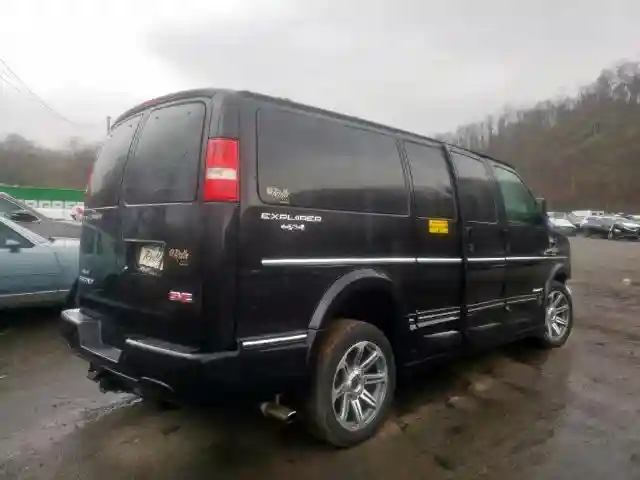 1GTW7AFG9J1164374 2018 GMC SAVANA G2500-3