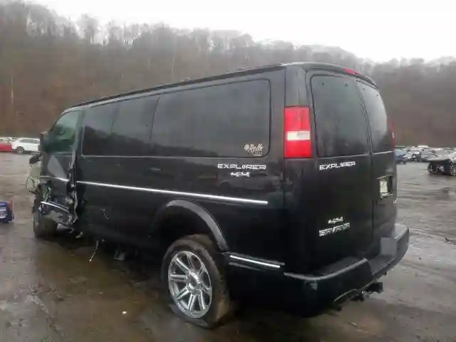 1GTW7AFG9J1164374 2018 GMC SAVANA G2500-2