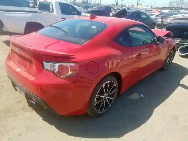 JF1ZNAA12J8701184 2018 TOYOTA 86-3