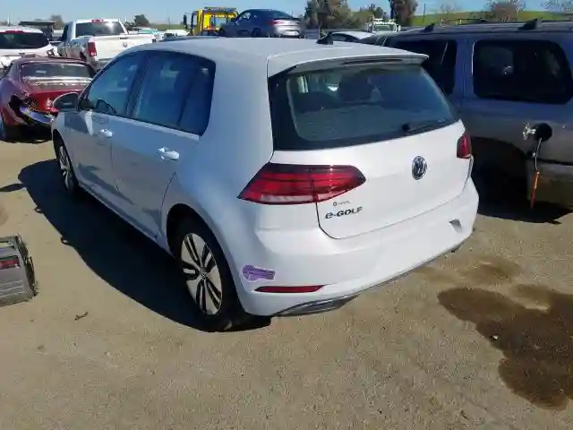 WVWKR7AU8KW902422 2019 VOLKSWAGEN E-GOLF SE-2