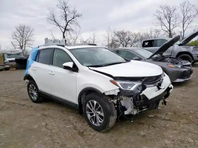JTMRJREV3HD090181 2017 TOYOTA RAV4 HV LE-0