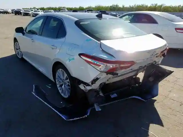 4T1BZ1HK8JU004460 2018 TOYOTA CAMRY XSE-2