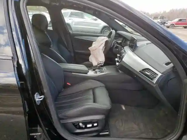 WBSJF0C51KB284152 2019 BMW M5-4