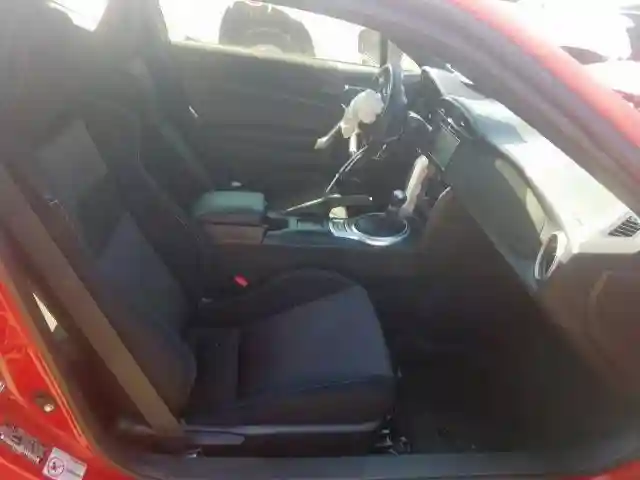 JF1ZNAA12J8701184 2018 TOYOTA 86-4
