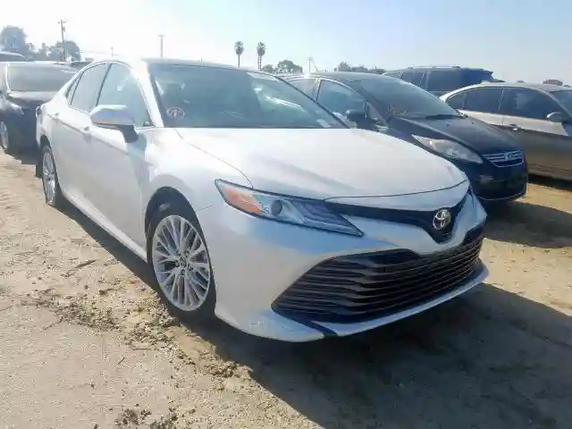 4T1BZ1HK8JU004460 2018 TOYOTA CAMRY XSE-0