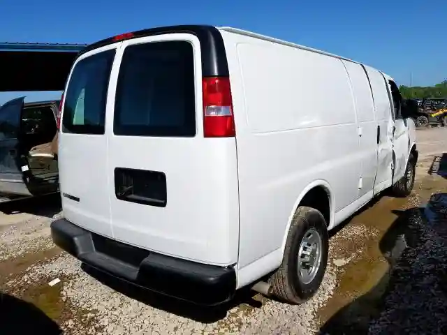 1GCWGBFP4L1120419 2020 CHEVROLET EXPRESS G2500-3