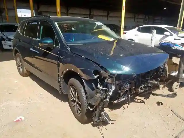 3VV3B7AXXKM162621 2019 VOLKSWAGEN TIGUAN SE-0