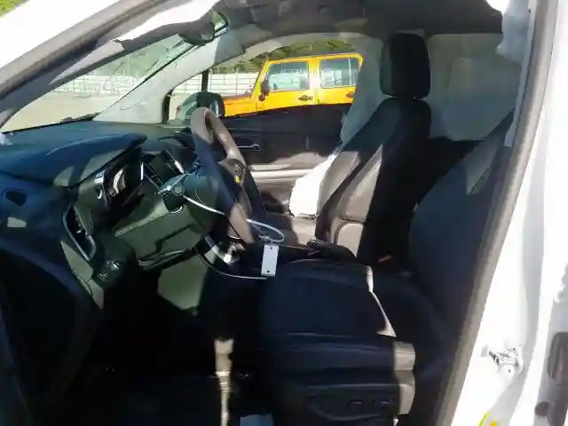 KL7CJLSB4LB041781 2020 CHEVROLET TRAX 1LT-4
