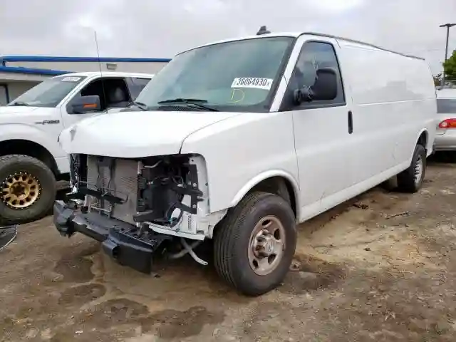 1GCWGBFGXJ1341116 2018 CHEVROLET EXPRESS G2500-1