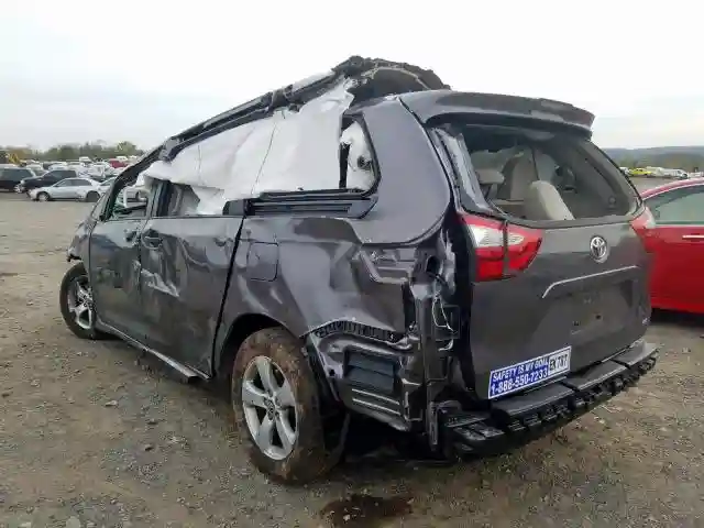 5TDKZ3DC1KS981802 2019 TOYOTA SIENNA LE-2