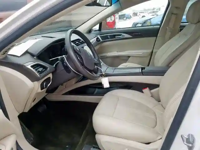 3LN6L2JKXGR618056 2016 LINCOLN MKZ-4