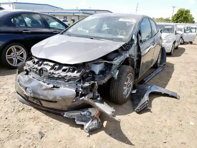 JTDKBRFU6J3070541 2018 TOYOTA PRIUS-1