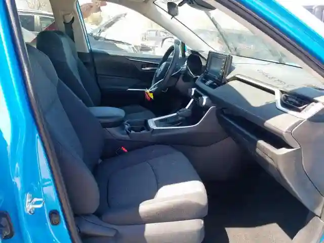 2T3P1RFV3LW096841 2020 TOYOTA RAV4 XLE-4