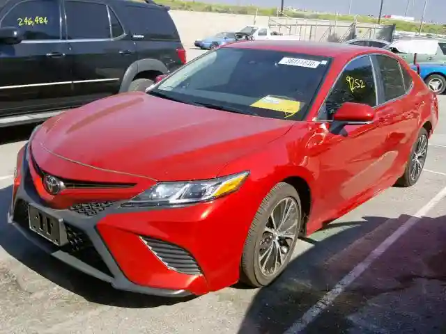 4T1M11AK4LU320287 2020 TOYOTA CAMRY SE-1