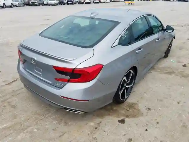 1HGCV2E39KA017679 2019 HONDA ACCORD SPORT-3