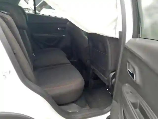 KL7CJNSB2LB045291 2020 CHEVROLET TRAX LS-5
