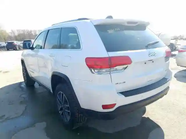 1C4RJFAG5KC793428 2019 JEEP GRAND CHEROKEE LAREDO-2