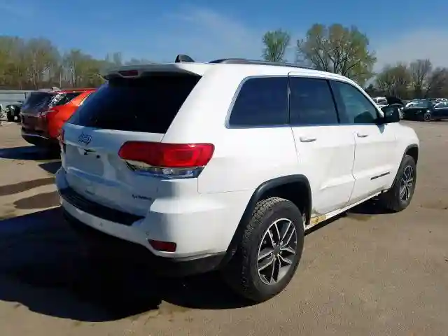 1C4RJFAG5KC793428 2019 JEEP GRAND CHEROKEE LAREDO-3