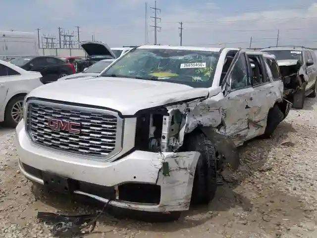 1GKS2HKJ4JR271054 2018 GMC YUKON XL DENALI-1