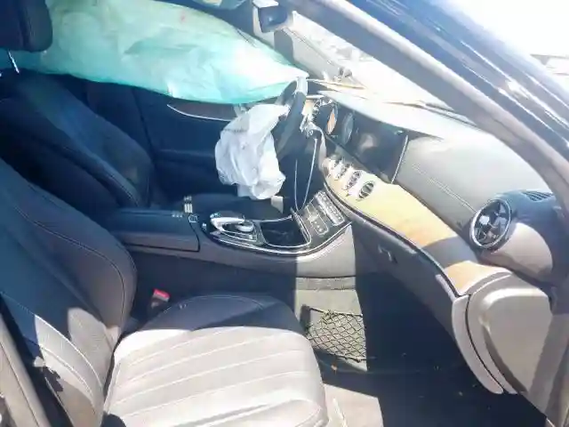 WDDZF4JB1HA130863 2017 MERCEDES-BENZ E 300-4