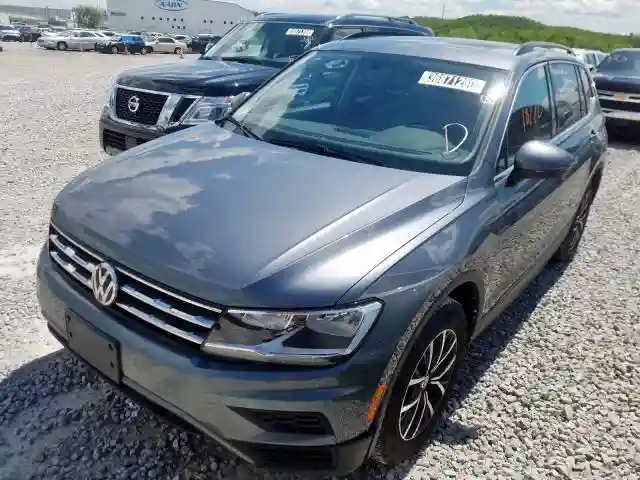 3VV3B7AX4KM157768 2019 VOLKSWAGEN TIGUAN SE-1