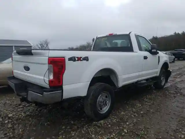 1FTBF3B64JEC97210 2018 FORD F350 SUPER DUTY-3