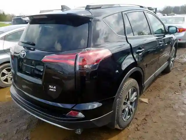 2T3RFREV5JW716405 2018 TOYOTA RAV4 ADVENTURE-3