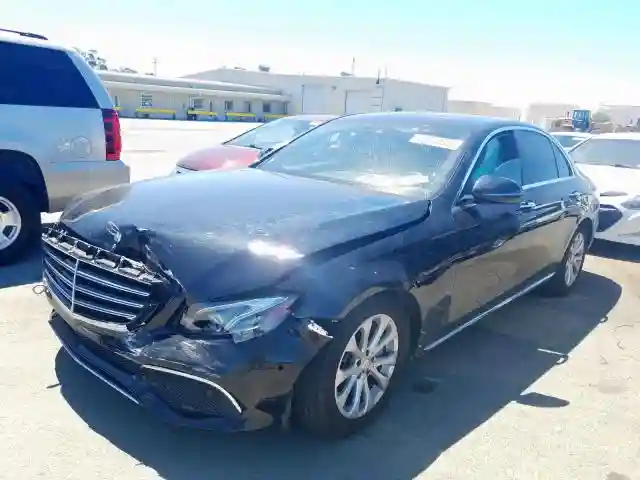 WDDZF4JB1HA130863 2017 MERCEDES-BENZ E 300-1